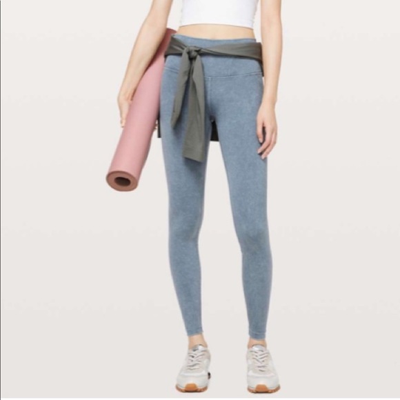 Lululemon nwot Size 2 Wunder Under High-Rise Tight Washed Moon Blue - Picture 5 of 16